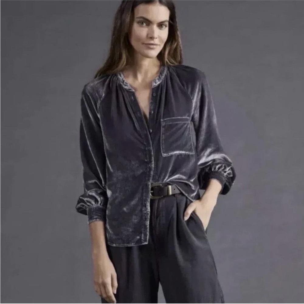 Anthropologie Pilcro Relaxed Crush Velvet Long Sleeve Buttondown Shirt Top Gray